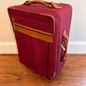 Hartmann Belting Spinner Carry-on Luggage